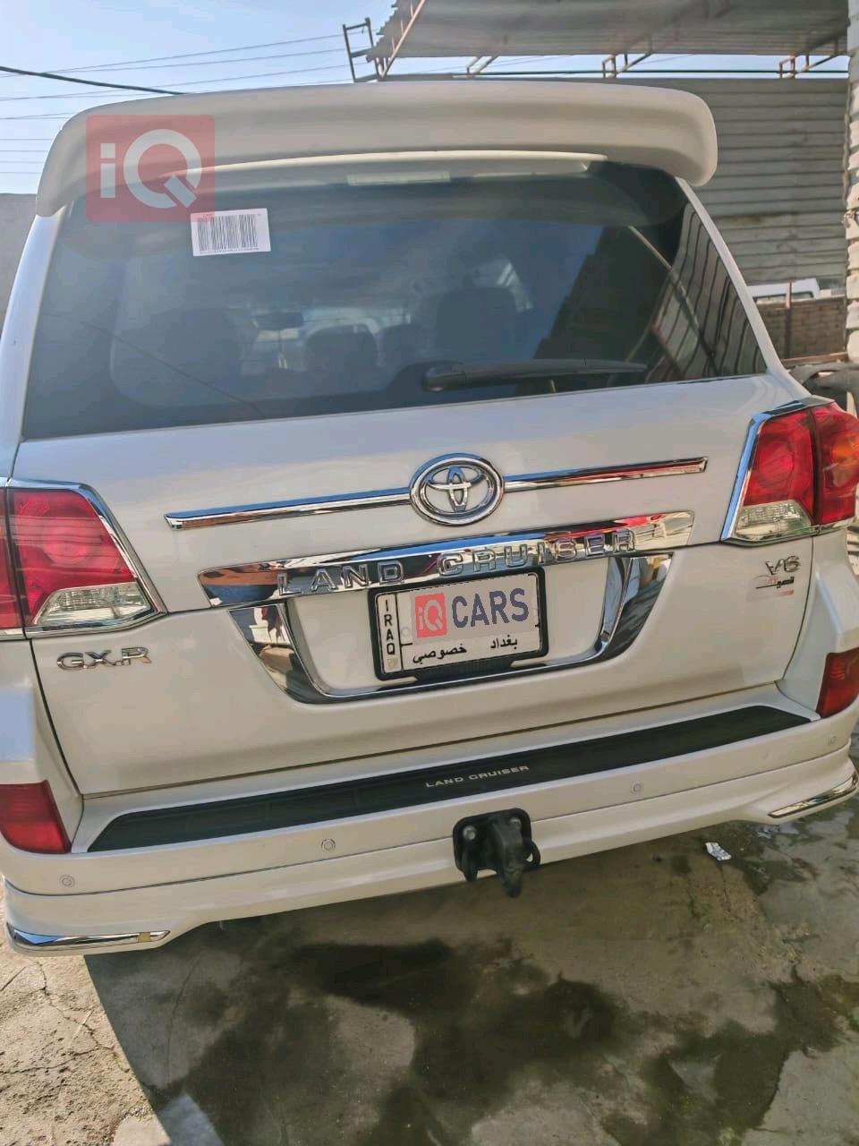 Toyota Land Cruiser